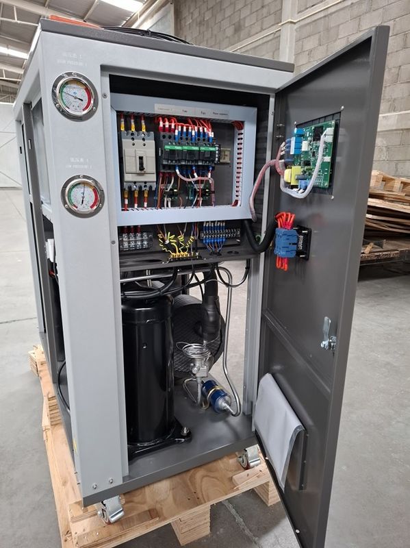 5HP المبرد المائي الصناعي معالجة البلاستيك 5RT المبرد بالهواء لمبرد الصيدلة الكيميائية مكثف أنبوب النحاس